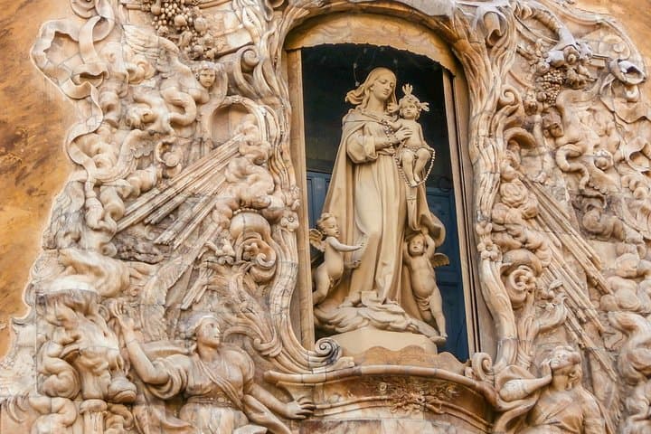 Explore Valencia’s Art and Culture with a Local