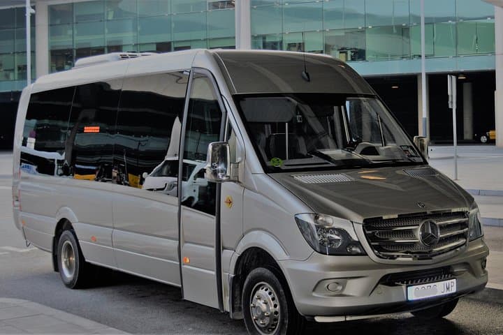Private Arrival Transfer from Barcelona Airport to Sitges