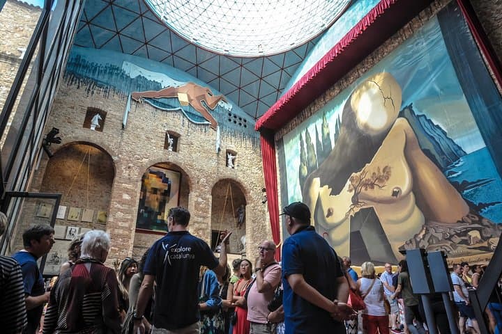 Your guide will introduce you to the magical world of Dali in the world famous Dali Museum.