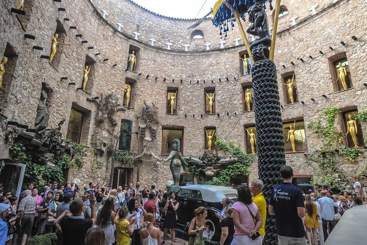 The courtyard in the Dali Museum.