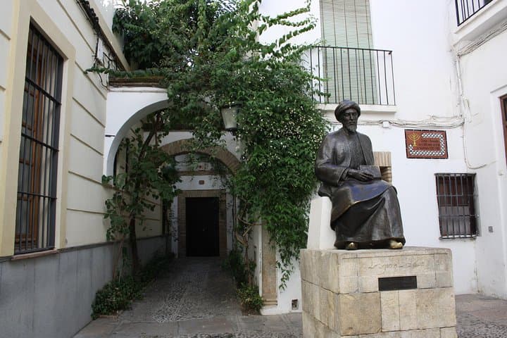 Guided Tour Jewish Quarter and Mosque-Cathedral of Córdoba with tickets