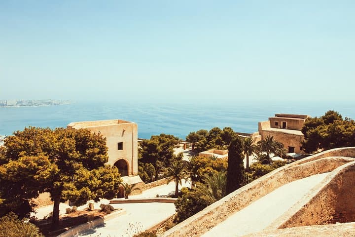 Explore Malaga in 60 minutes with a Local