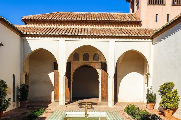 Explore Malaga in 60 minutes with a Local