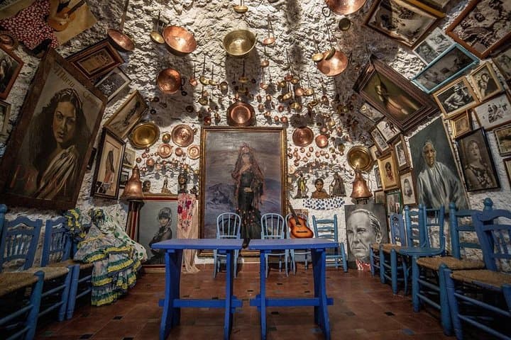 Follow the beat. Meet flamenco in Granada