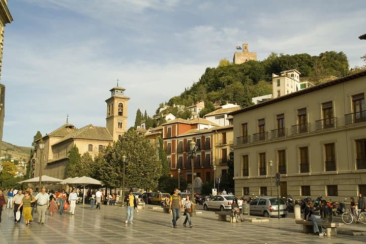 Granada Private Walking Tour with Cathedral & Royal Chapel