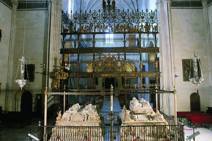 Granada Private Walking Tour with Cathedral & Royal Chapel