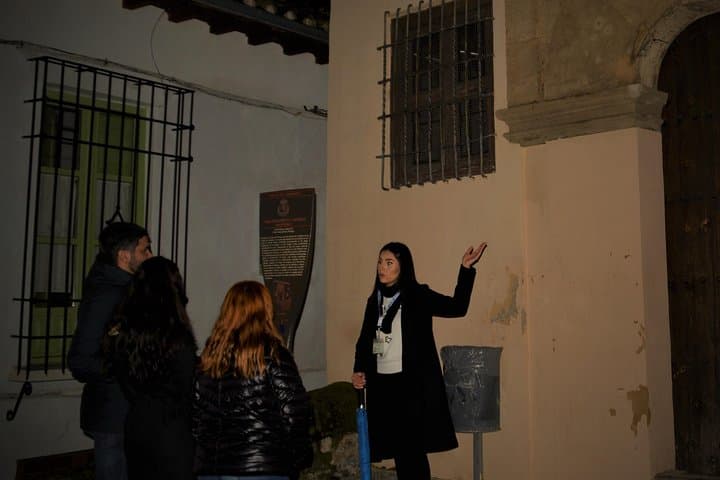 Private Tour Legends of Granada and Albaicín (Spanish language)