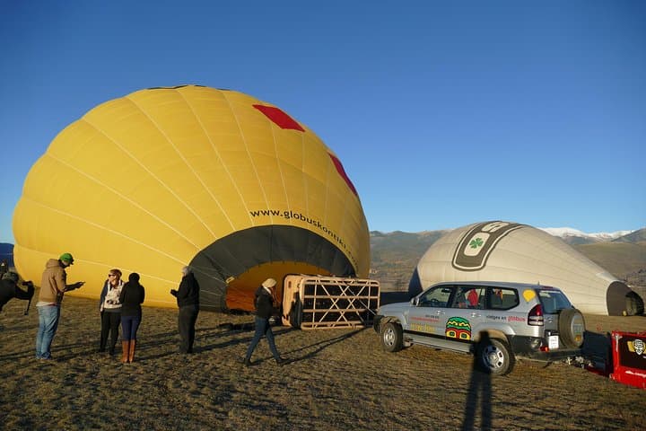 Hot air balloon Kon-Tiki Montserrat including Barcelona's pickup