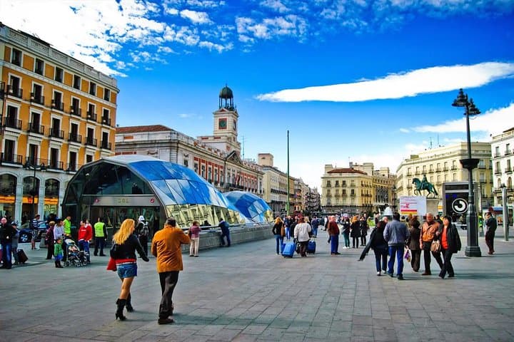 Discover Madrid : Personalized Private Tour with a Local Guide