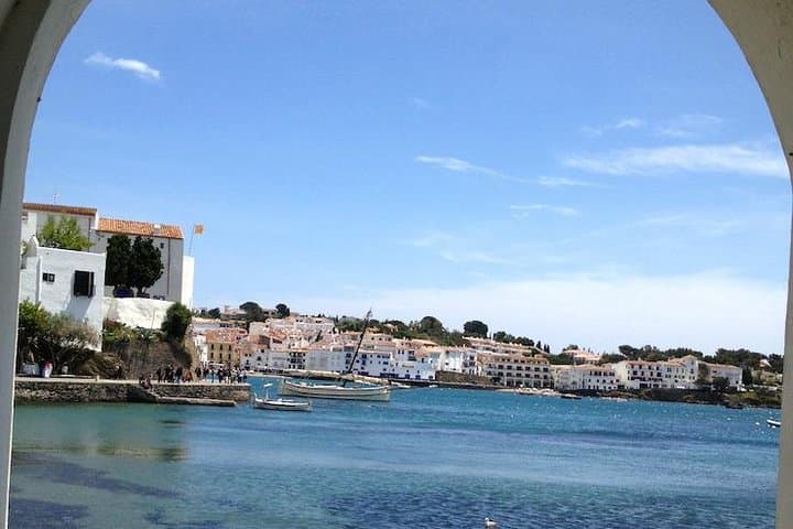 Girona & Costa Brava Small-Group Tour from Barcelona with Pickup
