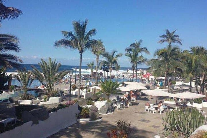 Visit Puerto de la Cruz by climate-controlled coach
