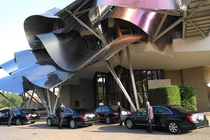 Private Transfer from the Airport to Bilbao City