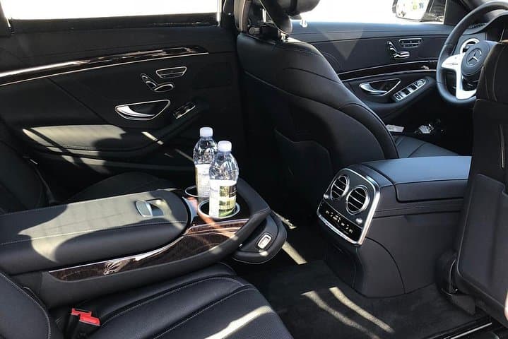 Girona Airport (GRO) to Costa Brava - Round-Trip Private Transfer