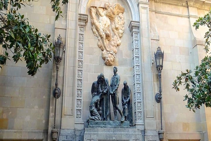 Gothic aera Barcelona private tour (2H) - Private guide