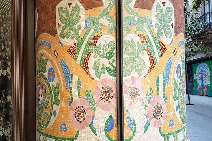 Gothic aera Barcelona private tour (2H) - Private guide