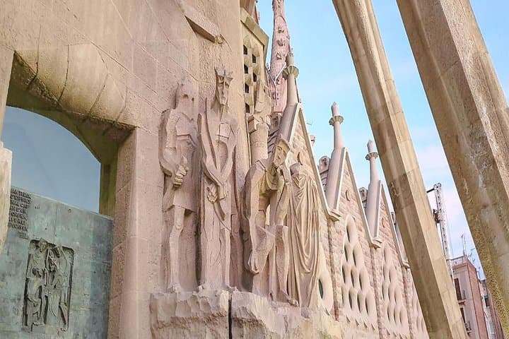 Private Barcelona’s Highlights halfday tour - pick up included