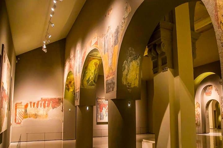 National Art Museum MNAC| Private visit (2H) | Skip the line | Private guide