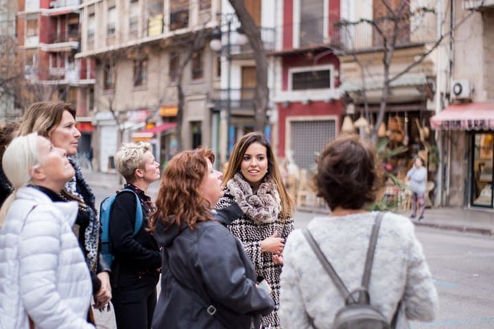 Shore Excursion: City Tour with Tapas in 11th Century Monument