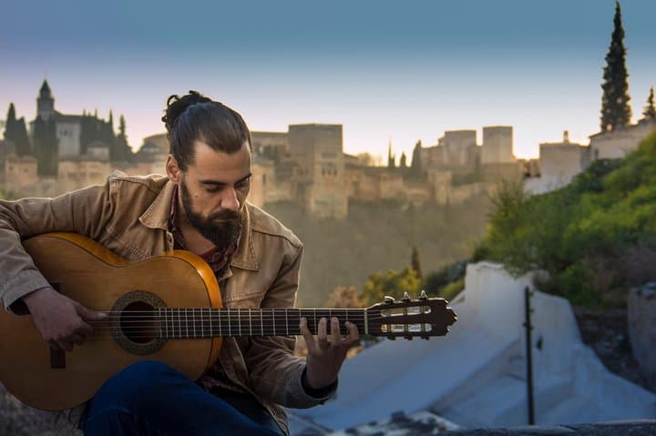 Follow the beat. Meet flamenco in Granada