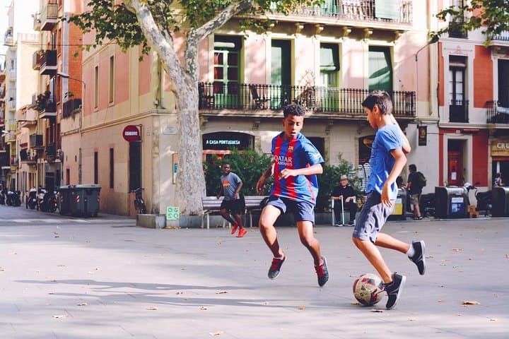 Barcellona: Private Experience - Tapsy Tours for Family with Kids