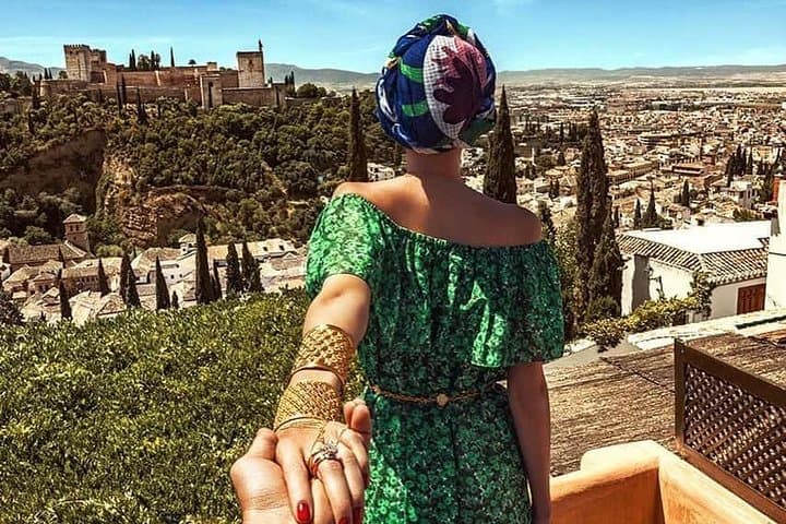 Alhambra Private Tour with Nasrid Palaces, Generalife & Alcazaba