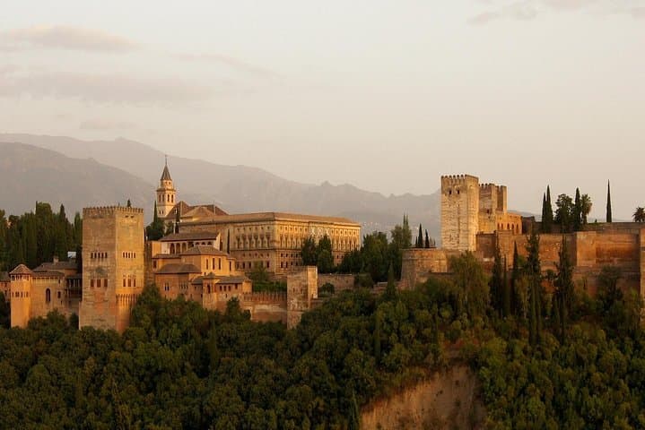 Historic Granada – Heritage, Cathedral, Albaicin & Alhambra Views