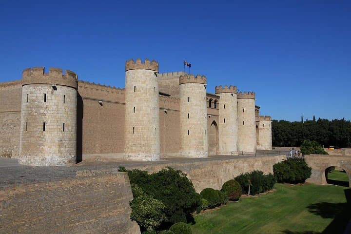 Zaragoza Heritage - Basilicas, Cathedrals & Historic Landmarks