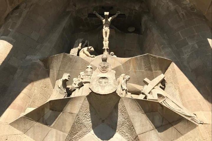 Skip The Line : La Sagrada Familia Guided Tour