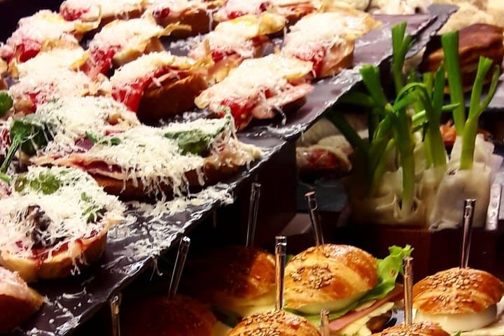 Best quality food & wine tasting tour in San Sebastian.