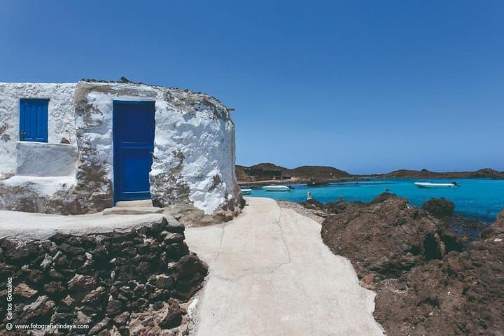 Ferry to Isla de Lobos: round-trip tickets from Corralejo