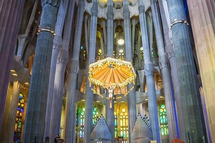 Montserrat, Sagrada Familia & Barcelona Private Tour - From Salou/Tarragona