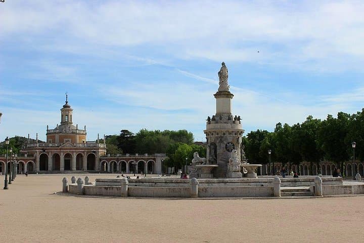 Private tour from Madrid to Aranjuez with hotel pick up