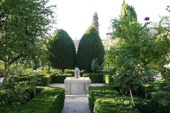 Private tour from Madrid to Aranjuez with hotel pick up