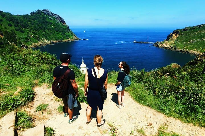 Pirates, whales and shipyard hiking