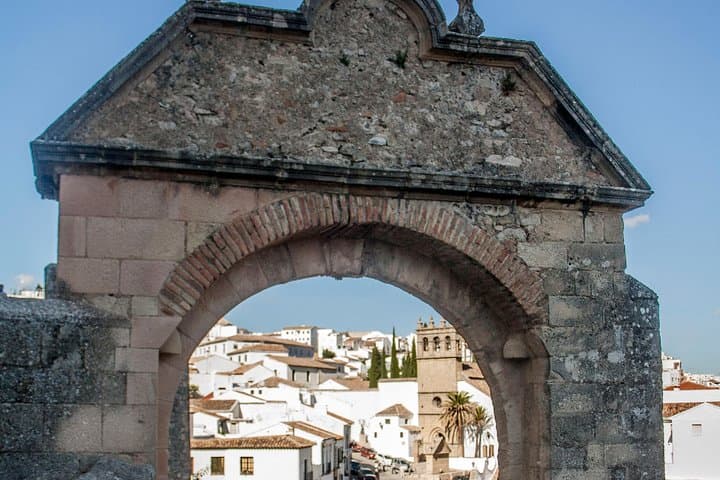 Ronda from Cordoba in a reduced group