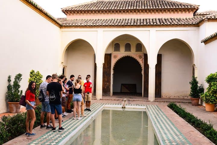 Discover Málaga: City tour and Alcazaba 3 hours tour