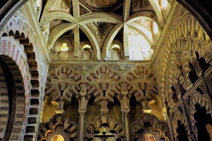Guided tour of the Mosque with entrance included