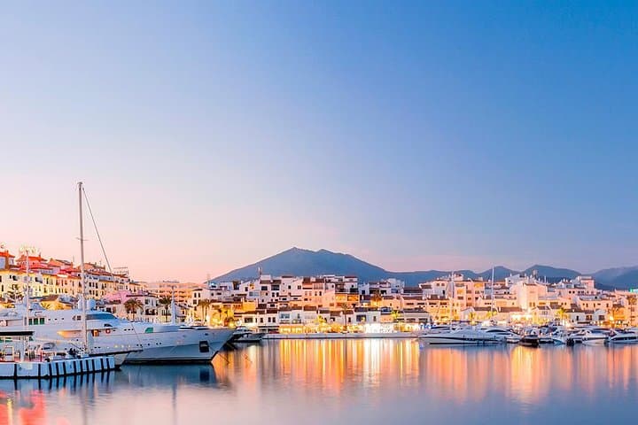 Private Transfer from Malaga Airport (AGP) to Las Chapas