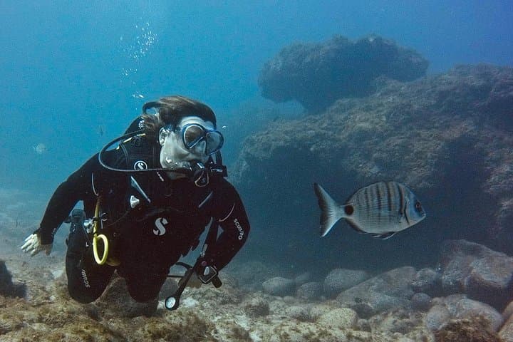DISCOVER SCUBA DIVING - First step to your certification