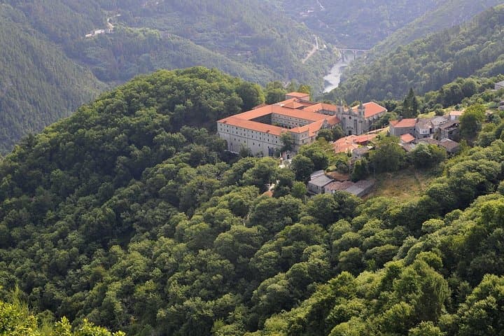 Santiago de Compostela Wine, Food, History & Nature Experience.