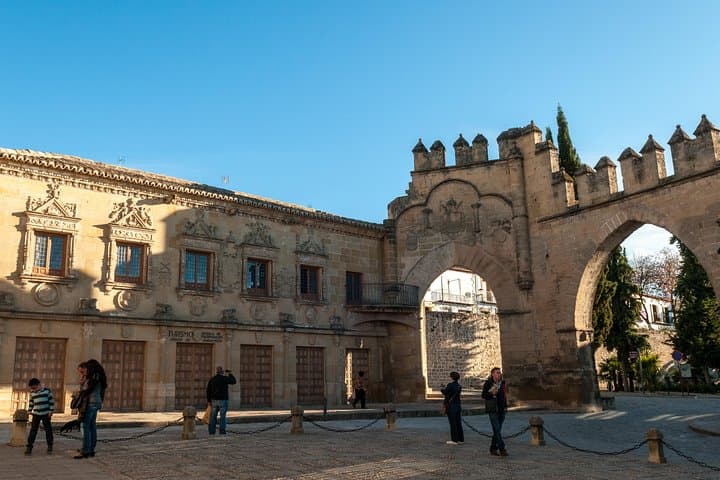Úbeda and Baeza private tour in a day from Córdoba with tickets.