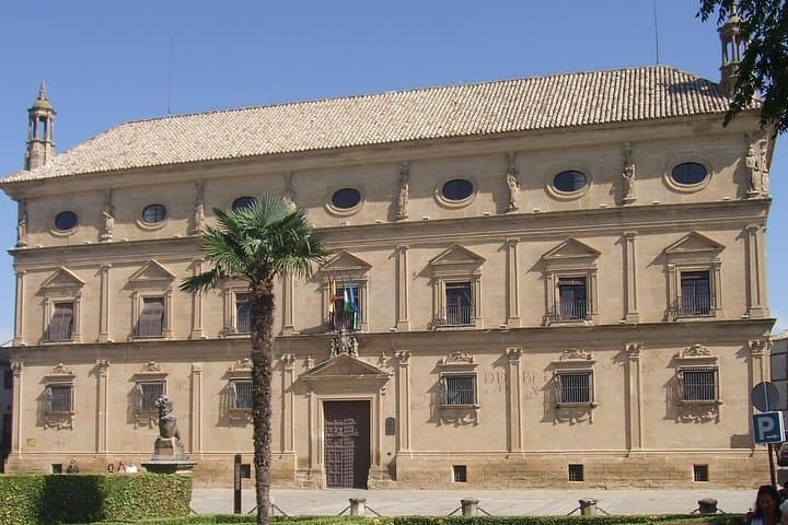 Úbeda and Baeza private tour in a day from Córdoba with tickets.