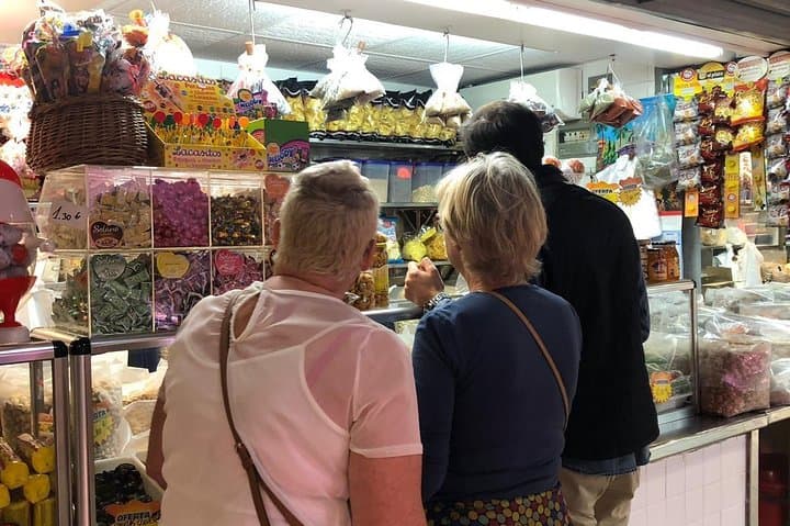 Tasting best snacks at the Central Market