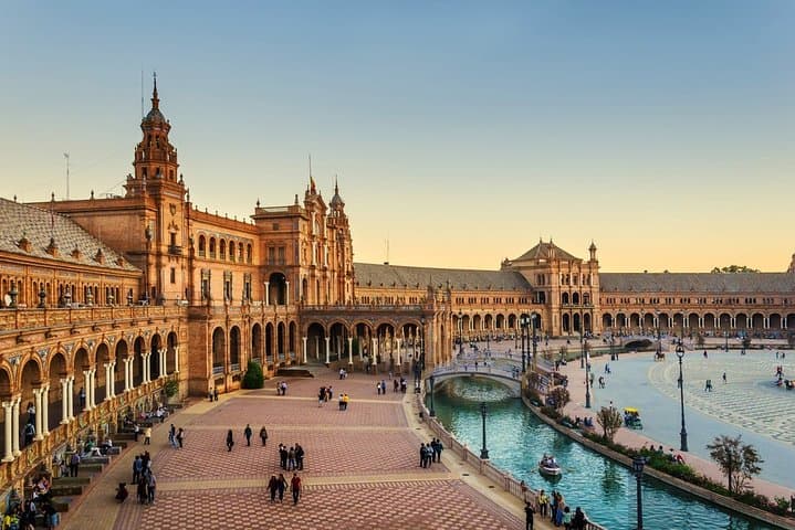 Seville Private tour with skip the line tickets Cathedral/Alcazar