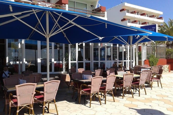Paella with 1 lt of Sangria at Restaurante America