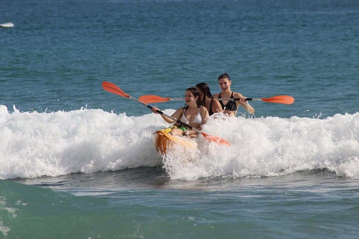 Kayak trip with Campello Surf Club in El Campello (Alicante)