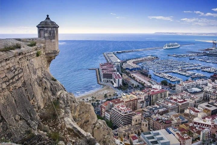 Private Transfer from Alicante–Elche (ALC) Airport to Campello / Coveta Fuma
