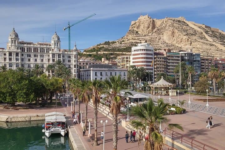 Private Transfer from Alicante–Elche (ALC) Airport to Villena