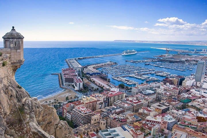 Private Transfer from Alicante–Elche (ALC) Airport to Villena