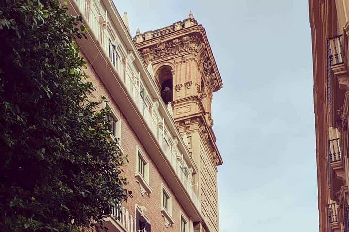 Essential Valencia: Local Culture and Gastronomy